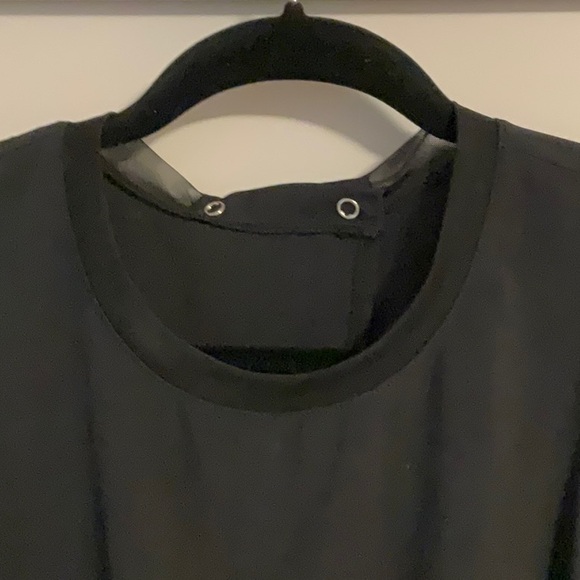 Zella Romper - Picture 2 of 9